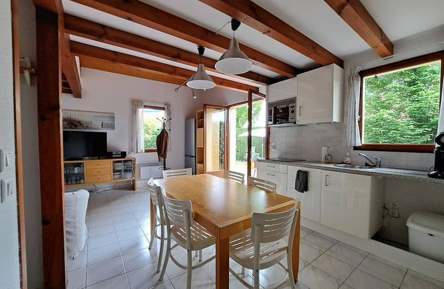 3-room house with swimming pool in Village Océlandes
