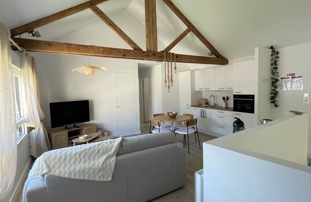 L'appart Charmant Avec son Belle Espace Extérieur
