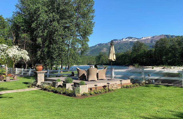Salmon Beach Retreat - Luxury, privacy, and serene beauty personified.