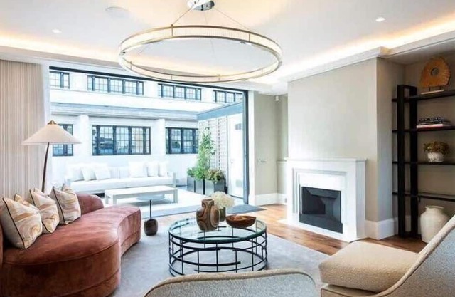 Luxurious terrace penthouse in Kensington