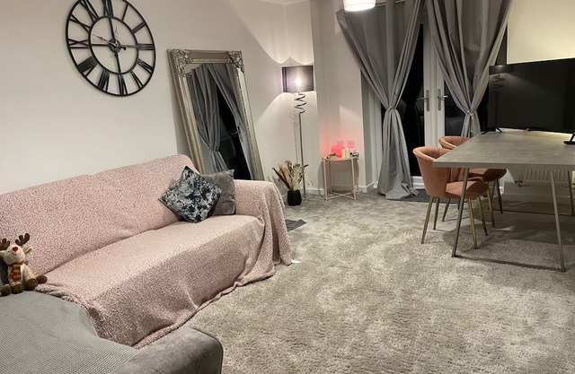 New Large House with Garden in Walsall