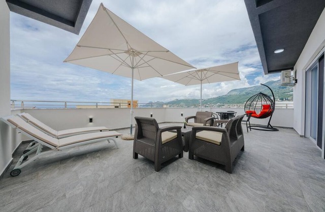 Lux Dam Apartments