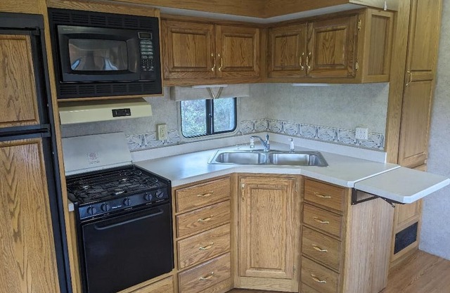San Diego Mountain RV Camping! Less than an hour to the beach!