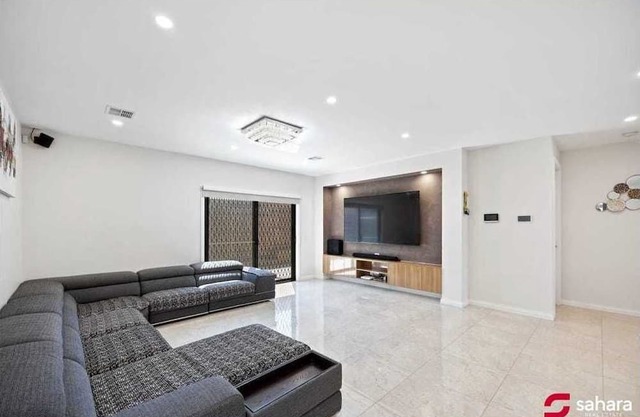 Private En-Suite in a Luxury House