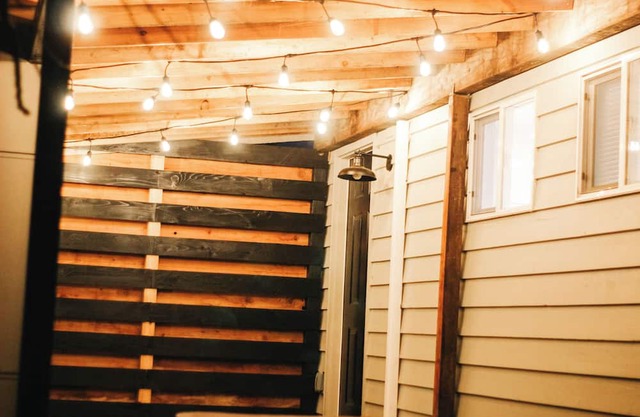 Modern tiny home in Ferndale. Pet-friendly!