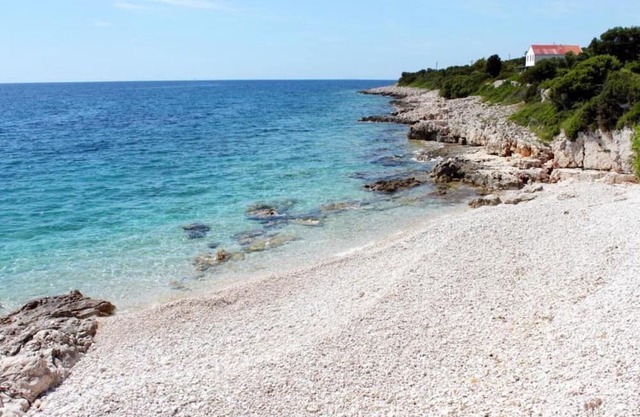 Apartment Marragall - 150 m from beach: - Unije (Island Unije), Island Losinj, Croatia