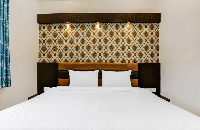 Capital O Hotel Geeta Palace