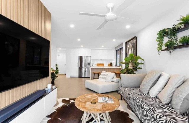 New Boutique Apartment in the heart of Mooloolaba by BOXXLA