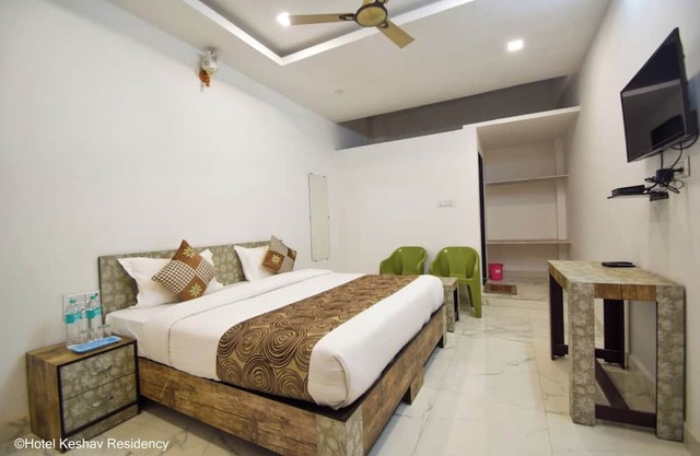 Hotel Keshav Residency