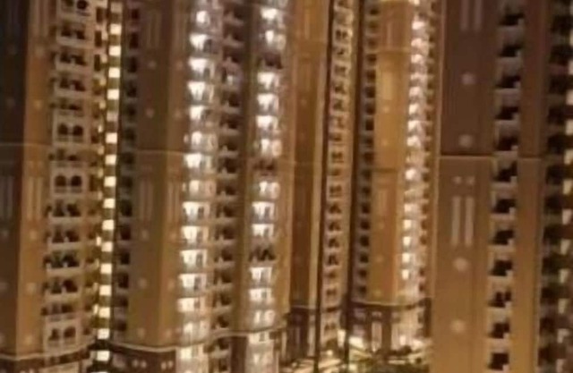 Luxurious Studio Apartment Near Expo Mart