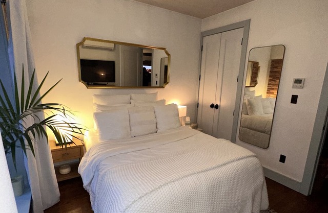 Two bedroom cottage in the heart of central Brooklyn