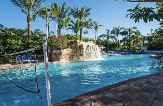Luxury One Bedroom and One Bathroom Unit with Full Amenities