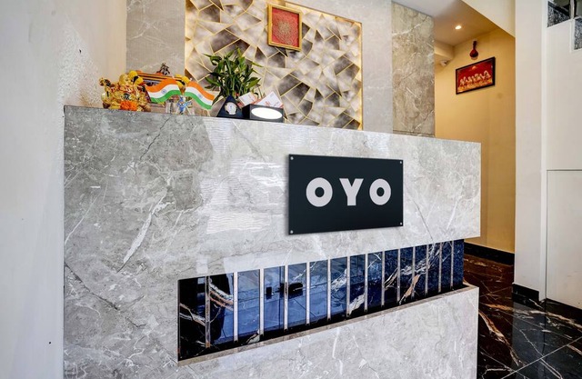 OYO Flagship Hotel Ashirwad Inn