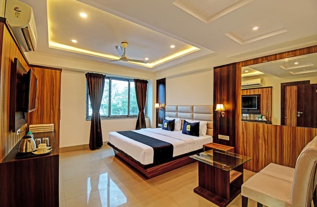 OYO Palette - The Grand Aryans Hotel