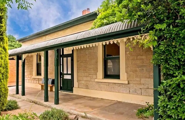 Chilli's Cottage: Entire pet friendly home in the Barossa Valley