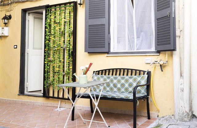 Detached house 5km from via Toledo, Vesuvius, Pompeii, Herculaneum. Pet friendly.