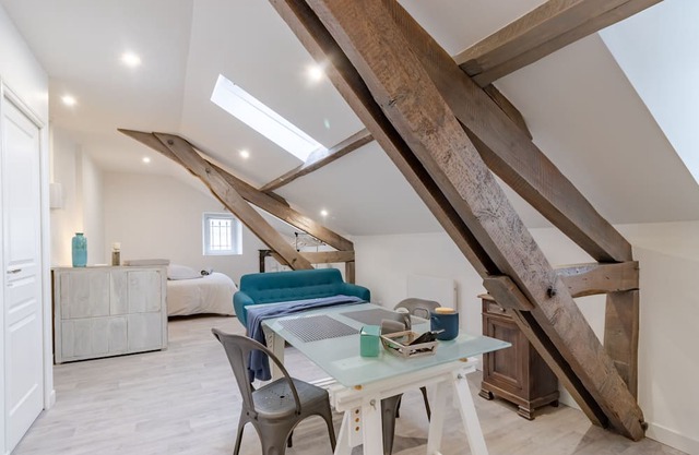 Apartamento 'l'Azure' con Wi-Fi
