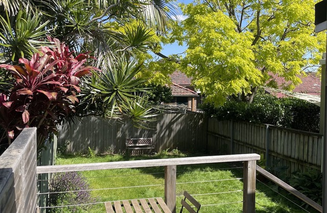 Sunny one bedroom villa in a quite and relaxing area, 20 minutes from CBD