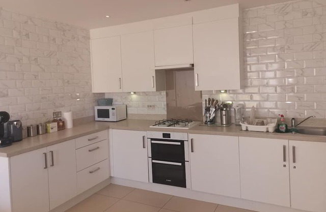 A Cosy Place To Live Near The City And Canary Wharf