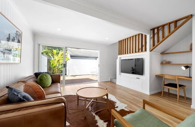 Villa Le Miramar ~ Beautiful Pooch Friendly Home