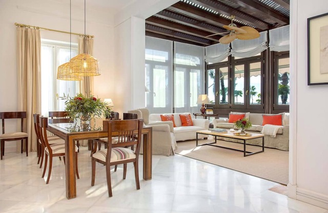 Luxury apartment in malaga beach. Paseo Marítimo