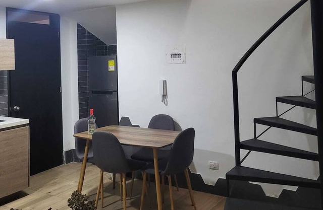1. Tranquilo Apartamento Duplex - Carrera 23 C 69 -10 Manizales Caldas. Colombia