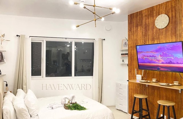 Studio bedroom in Circulo Verde near Eastwood Quezon city. Pet-Friendly!