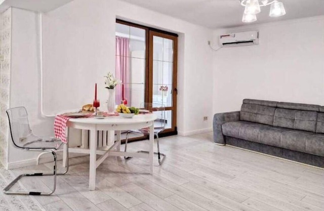 Central stylish apartment