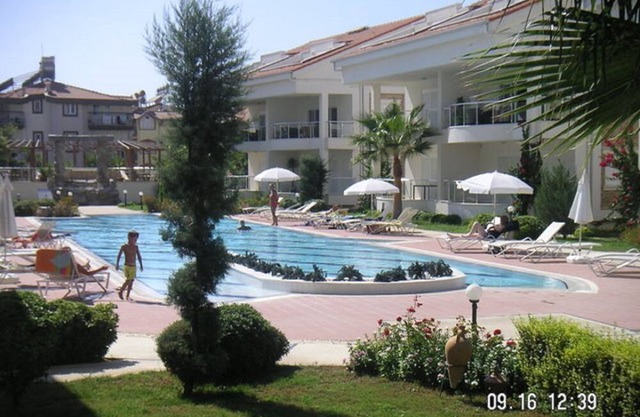 Wonderful 3 bed duplex in sought after prime community