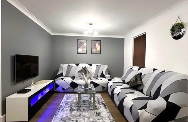 Modern house - residential - London