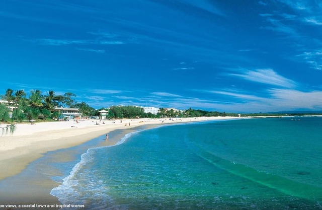 Noosa Hinterland Holiday Retreat. De-stress in an Eco-cabin surrounded by nature