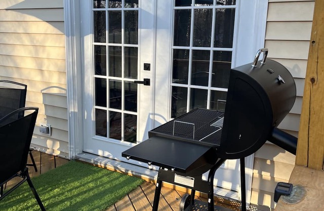 Sports ESPN Home w/Mini Golf Ping-Pong B-ball Firepit Mall Arena Dwntn Raleigh