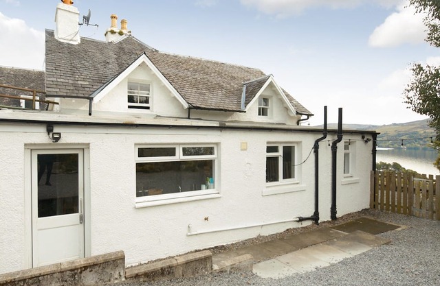 3 bedroom accommodation in Fearnan, near Aberfeldy