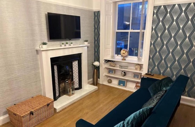 Harris Apartment