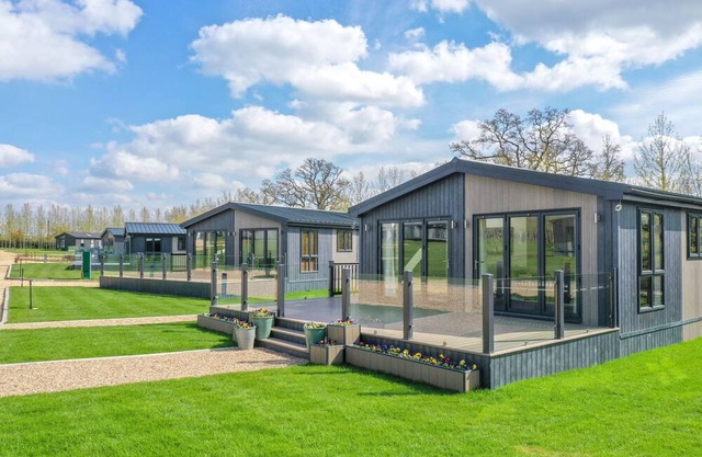 A keld spring lodge retreat that sleeps 6 guests in 3 bedrooms