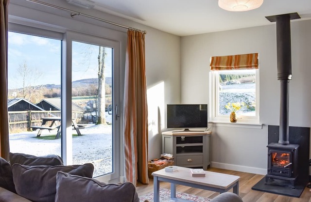 2 bedroom accommodation in Aberfeldy