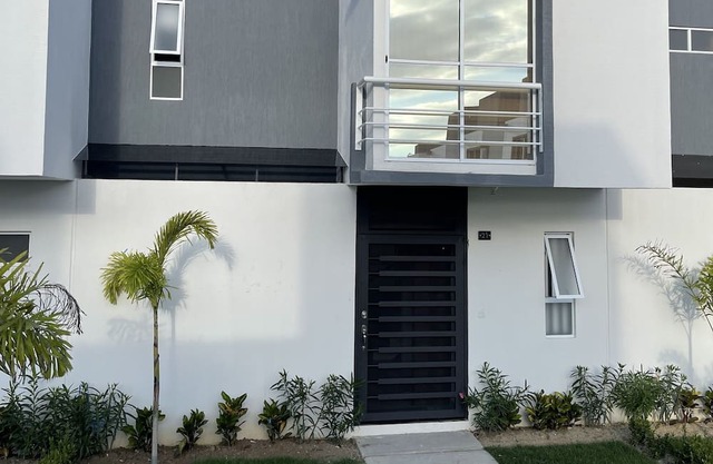 Casa Cómoda y Funcionacon Piscina
