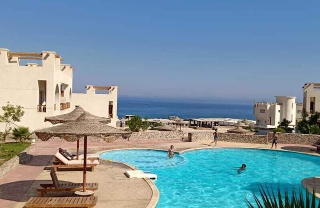Sunny Dahab