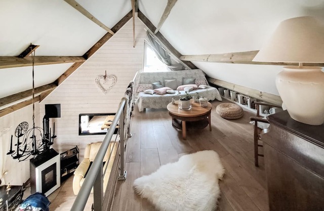 Tasteful and inviting vacation home with conservatory.