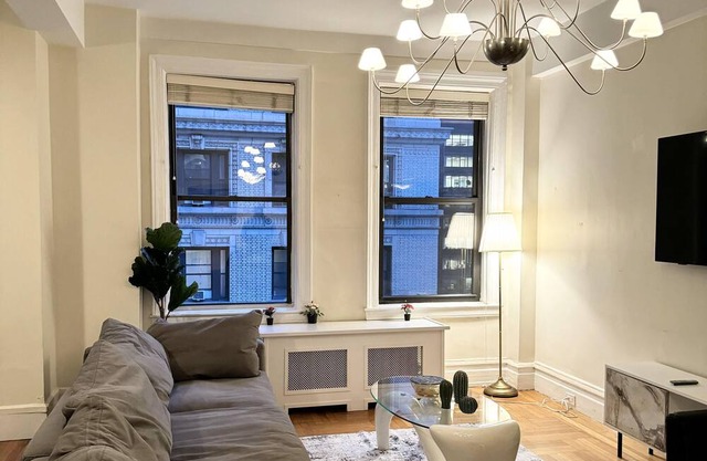 TIMES SQUARE NYC 2 BEDROOM LUXURY APARTMENT