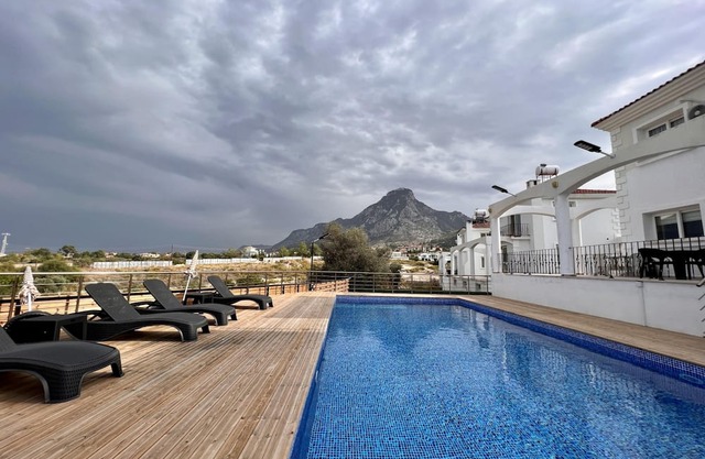 Villa with Private Pool 10 min to Kyrenia Gates
