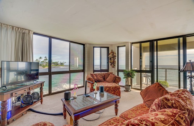Colorful Poipu Condo w/ Expansive Ocean Views!