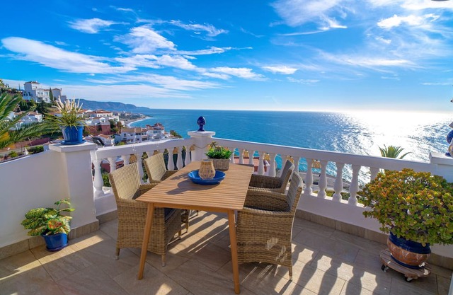 Vistas del Mar by Casasol