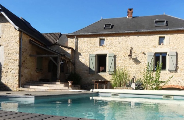 Tisane, Magnifique et Spacieuse Maison de Caractère Avec Piscine Privative