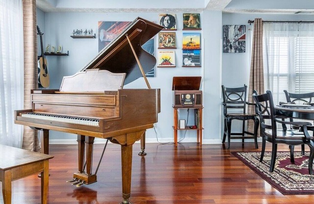 Cozy Retreat: Music, Comfort