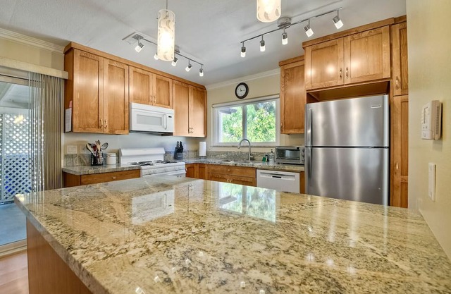 2 Bed/1 Bath with Garage and Yard in 55+ Community