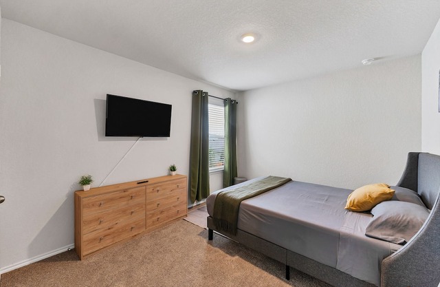 NEW Private Queen BR w/ dedicated workstation