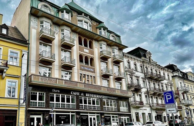 Hotel Aura