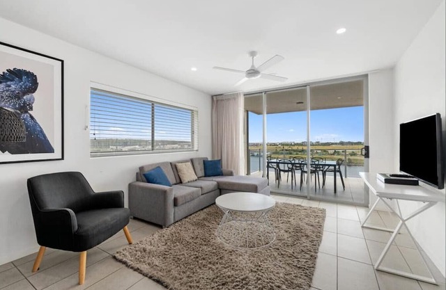 Sunshine Coast 3 Bedroom unit