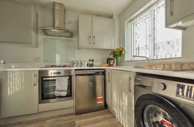 Lovely Detached Home | Pass The Keys